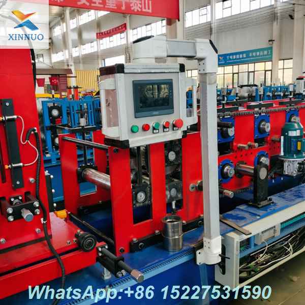 maquina-formadora-de-perfis-c-automatica-com-controle-computadorizado-plc