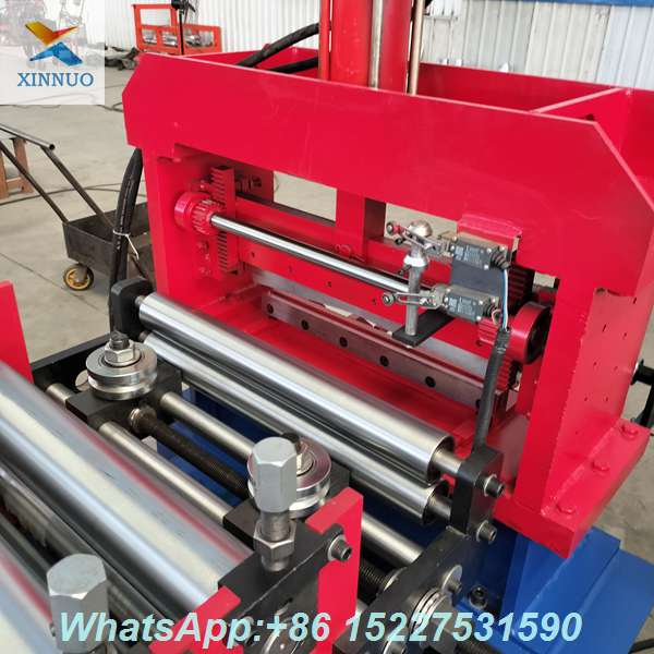 maquina-de-conformacao-de-perfis-C