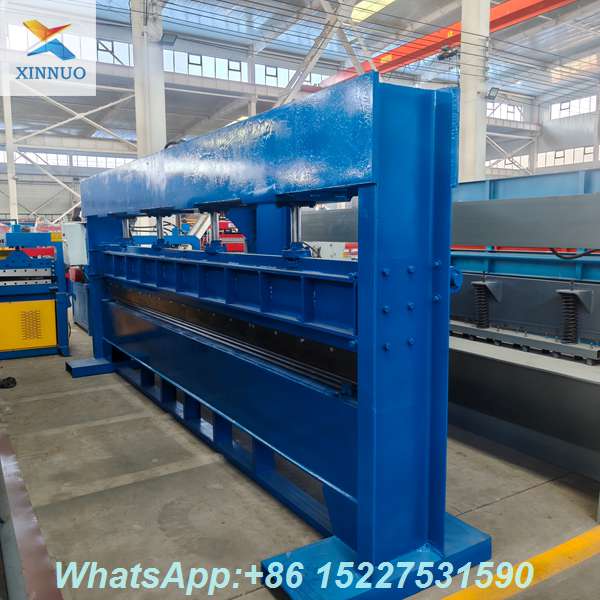 XINNUO Heavy-Duty Hydraulic Press Brake for Metal Sheet Bending – 4M/6M Capacity, High Precision & Durability